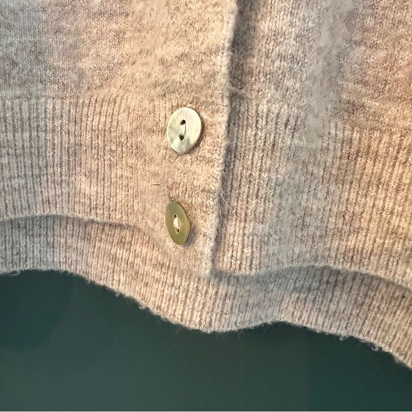 Oak + Fort Wool Button Up Cropped Cardigan Oatmeal Heather - Picture 7 of 9